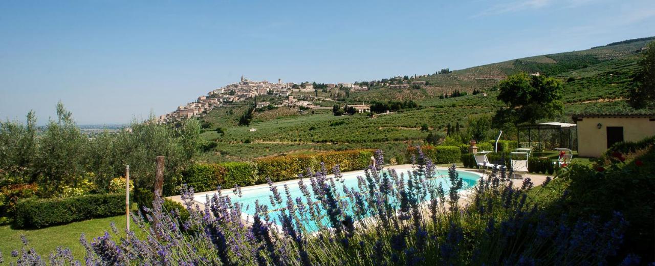 Agriturismo Fiordaliso Trevi Exterior photo